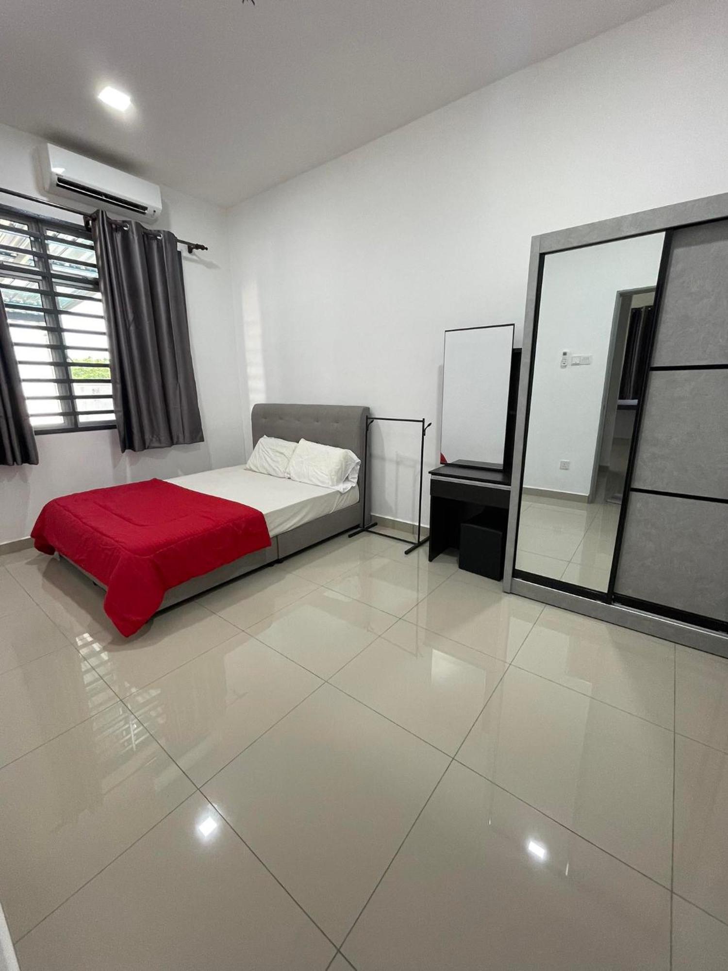 Cuti-Cuti Port Dickson Homestay ภายนอก รูปภาพ